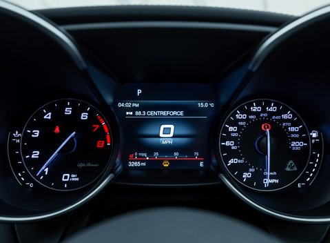 Alfa Romeo Giulia QUADRIFOGLIO 22