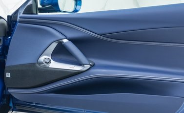 Ferrari 812 Superfast 23