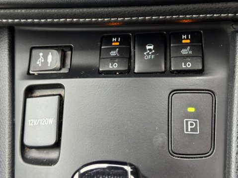 Toyota Auris 1.8 VVT-h Business Edition Touring Sports CVT Euro 6 (s/s) 5dr (Safety Sens 23