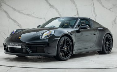 Porsche 911 Targa 4 GTS (992) 1