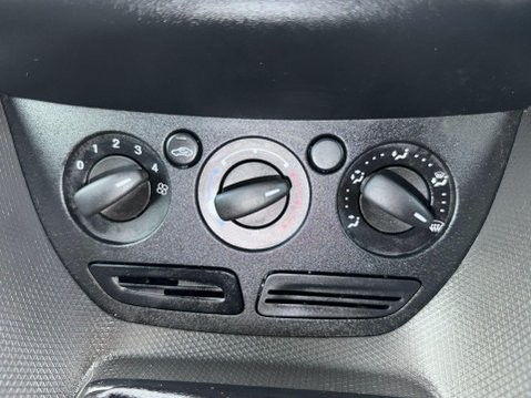 Ford Transit Connect 1.6 TDCi 210 L2 H1 4dr 40
