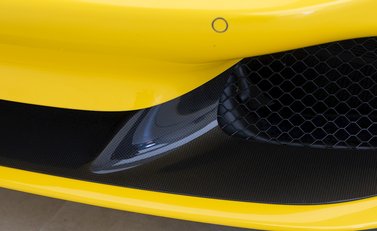 Ferrari F8 Tributo 21