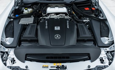 Mercedes-Benz AMG GT R 43