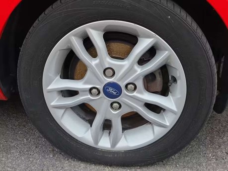 Ford Fiesta 1.0T EcoBoost Zetec Hatchback 5dr Petrol Powershift Euro 6 (100 ps) 29