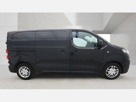 Vauxhall Vivaro 1.5 Turbo D 2700 Sportive L1 H1 Euro 6 (s/s) 6dr 6
