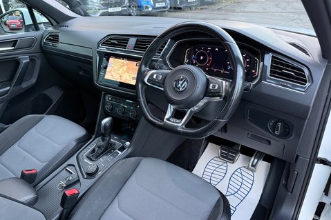 Volkswagen Tiguan R-LINE TECH TDI 4MOTION DSG -TOWBAR -ELECTRIC TAILGATE -KEYLESS -CARPLAY 16