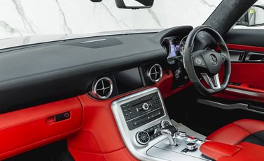 Mercedes-Benz SLS AMG 15
