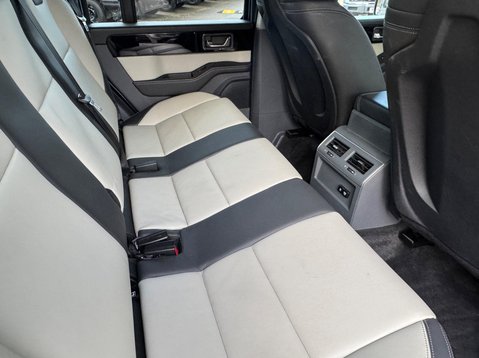 Ineos Grenadier FIELDMASTER EDITION 33