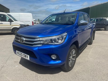 Toyota Hilux INVINCIBLE 4WD D-4D DCB