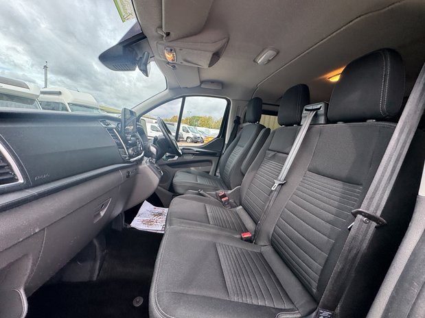Ford Transit Custom Crew Cab [SOLD MT] AUTO SWB L1H1 Low Roof Limited 320 Air Con Alloys Sensor 15