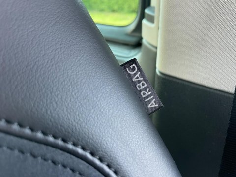 Volkswagen Caravelle 2.0 TDI Executive MPV 5dr Diesel DSG Euro 6 (s/s) (150 ps) 34