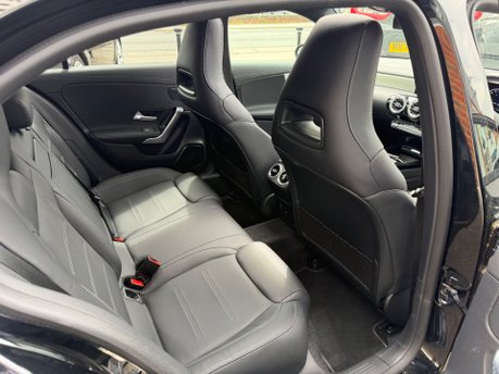 Mercedes-Benz A Class AMG A 35 4MATIC PREMIUM PLUS MHEV 43