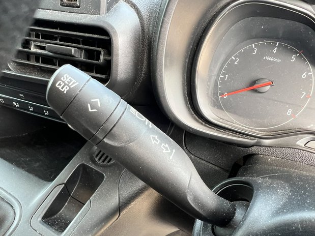 Vauxhall Combo LWB L2H1 2300 Sportive Air Con Sensors EURO 6 38