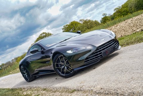 Aston Martin Vantage V8 19