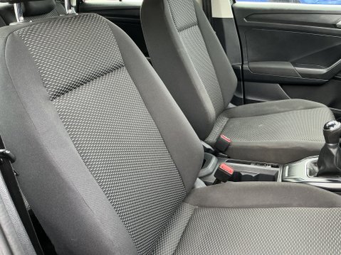 Volkswagen T-Roc 1.0 T-Roc S TSI 15