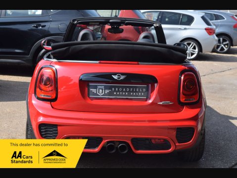 Mini Convertible 2.0 John Cooper Works 2dr 4