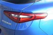 Alfa Romeo Stelvio TB MILANO EDIZIONE 9