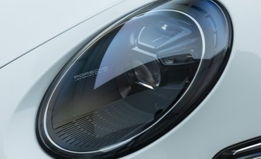 Porsche 911 Carrera 4 GTS (992) 35