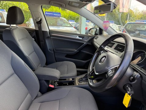 Volkswagen Golf 1.4 TSI BlueMotion Tech SE DSG Euro 5 (s/s) 5dr 9