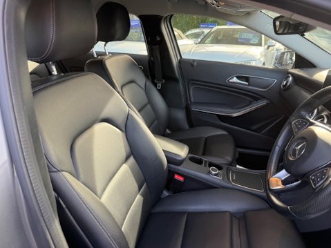 Mercedes-Benz A Class 1.6 A180 Sport (Executive) 7G-DCT Euro 6 (s/s) 5dr 16