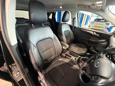 Ford Kuga 1.5T EcoBoost Titanium 2WD Euro 6 (s/s) 5dr 10