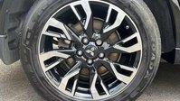 Mitsubishi Outlander 2.0h 12kWh 5h SUV 5dr Petrol Plug-in Hybrid CVT 4WD Euro 6 (s/s) (200 ps) 9