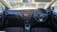 Toyota Auris 1.6 V-Matic Sport Hatchback 5dr Petrol Multidrive S Euro 5 (132 ps) 17