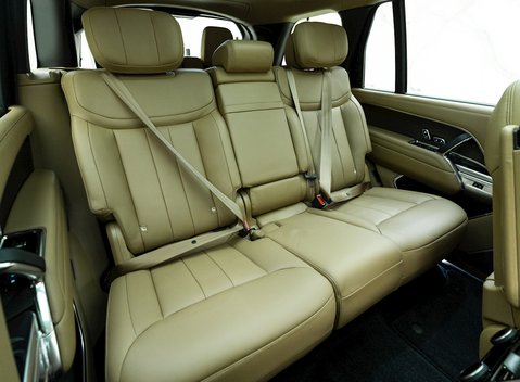 Land Rover Range Rover P400 Autobiography LWB 7 Seater 12