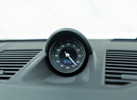 Porsche 911 (992) Carrera GTS 17