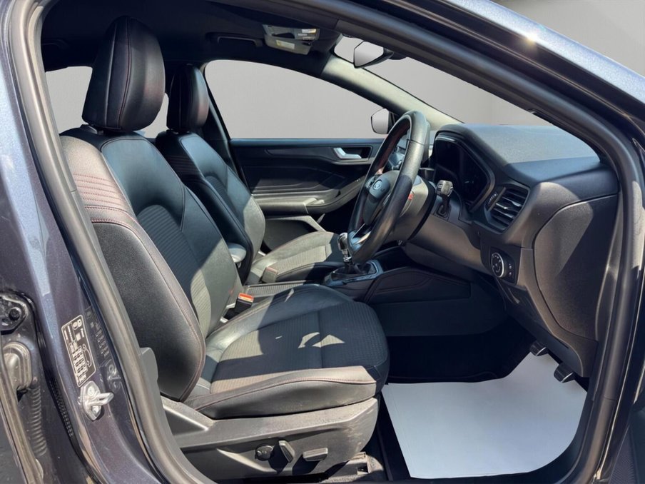 2020 Ford Focus — image 12
