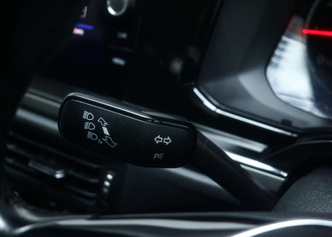 Volkswagen Polo 1.0 Polo Match TSi Semi-Auto 5dr 32