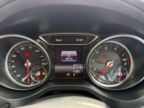 Mercedes-Benz GLA 1.6 GLA180 Urban Edition SUV 5dr Petrol 7G-DCT Euro 6 (s/s) (122 ps) 36