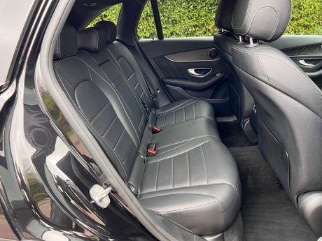 Mercedes-Benz GLC 2.1 GLC250d AMG Line G-Tronic 4MATIC Euro 6 (s/s) 5dr 35