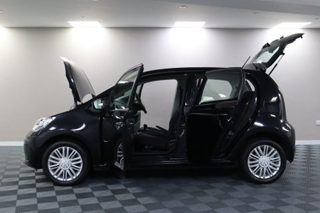 Volkswagen Up BASE 6