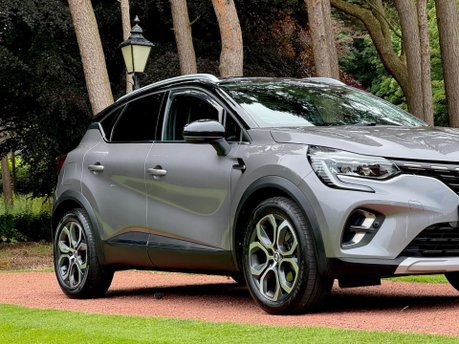 Renault Captur TECHNO E-TECH 7