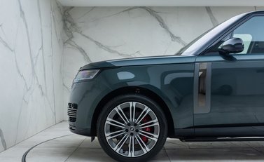 Land Rover Range Rover P530 SV 38