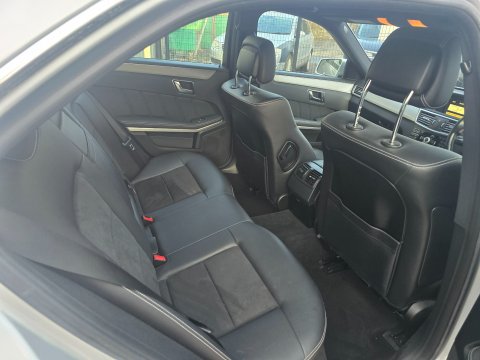Mercedes-Benz E Class E350 CDI BLUEEFFICIENCY S/S SPORT 11