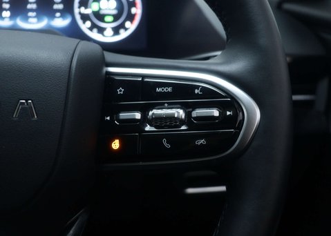 OMODA 5 1.6 5 Noble Auto 5dr 37