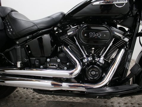 Harley-Davidson Softail Heritage SOFTAIL HERITAGE CLASSIC 114 19 FLHCS 20
