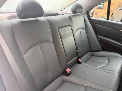 Mercedes-Benz E Class 3.0 E320 CDI Sport G-Tronic 4dr 15