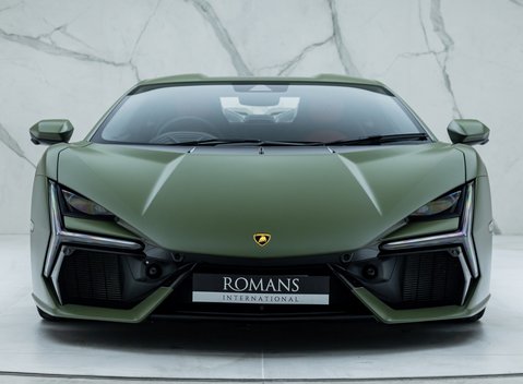 Lamborghini Revuelto 7