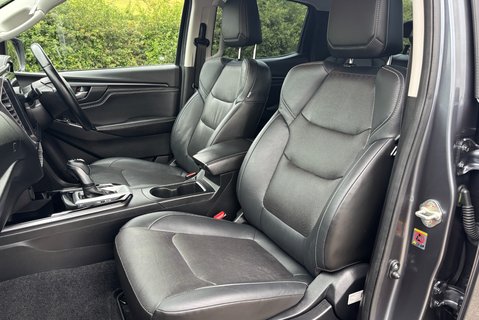 Isuzu D-Max DL40 1.9 TD Double Cab 4x4 Pickup - Roller Shutter 3