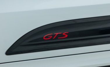 Porsche Macan GTS 35