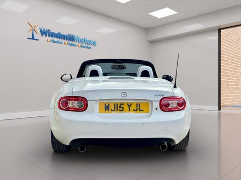 Mazda MX-5 2.0i Sport Tech Roadster Euro 5 2dr 10