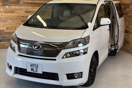 Toyota Vellfire V6 L Edition 18