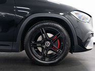 Mercedes-Benz GLA 2.0 GLA220d AMG Line (Premium Plus) SUV 5dr Diesel 8G-DCT 4MATIC Euro 6 (s/ 4