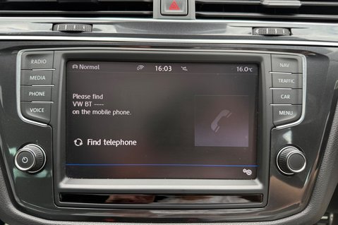 Volkswagen Tiguan R LINE TDI BMT 4MOTION DSG - PAN ROOF - APPLE CAR PLAY -ADAPTIVE CRUISE 46