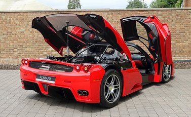 Ferrari Enzo 11