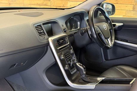 Volvo V60 2.0 T5 Business Edition Estate 5dr Petrol Auto Euro 6 (s/s) (190 ps) 11