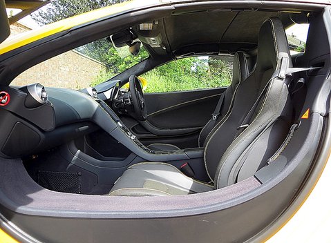 McLaren MP4-12C Spider 17